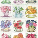 Xícaras de Chá Azuis com borda de flores