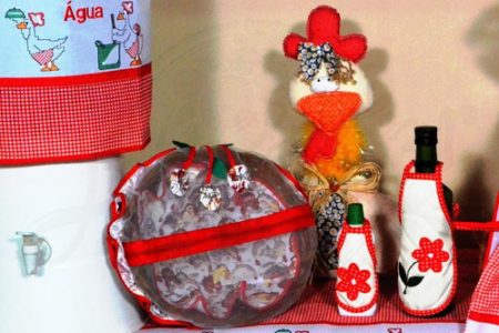 Avental ou capa para potes BordadoPontoCruz 01